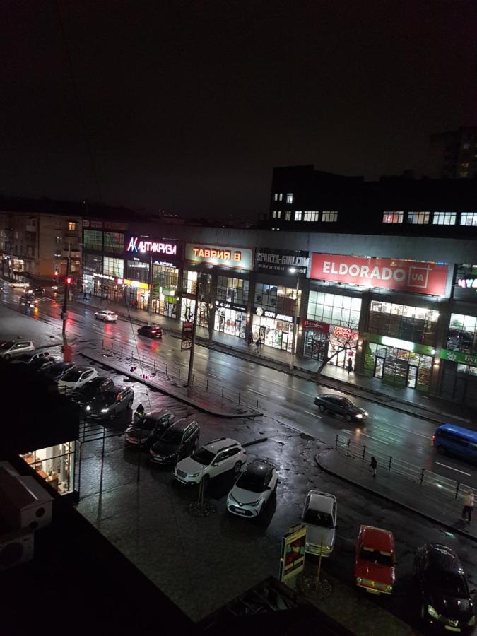 2Х Комнатная С Ремонтом В Центре.Renovated, Center Apartamento Khmelʼnytsʼkyy Exterior foto